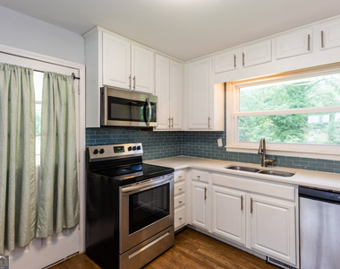 2752 Arrowood Drive - Photo Thumbnail 10