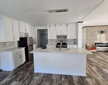 51 E Cardinal Lane E - Photo Thumbnail 3