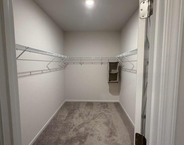 3587 Fairhaven Drive - Photo Thumbnail 10