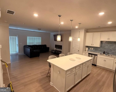 3587 Fairhaven Drive - Photo Thumbnail 1