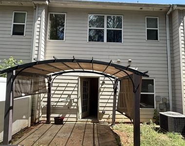 207 Granite Way - Photo Thumbnail 27