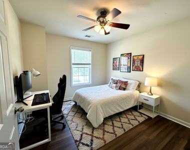 207 Granite Way - Photo Thumbnail 24