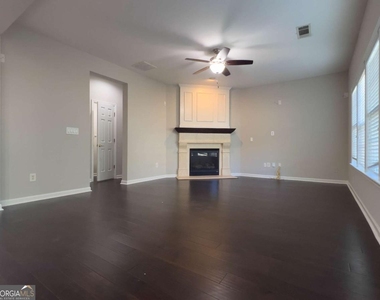 3210 Warbler Way - Photo Thumbnail 5