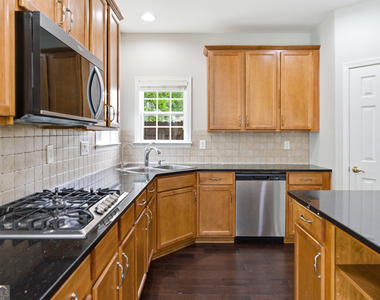 3210 Warbler Way - Photo Thumbnail 15