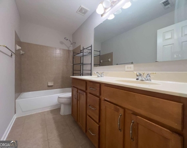 3210 Warbler Way - Photo Thumbnail 19