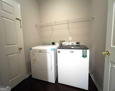 3210 Warbler Way - Photo Thumbnail 6