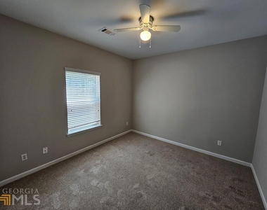 99 Matador Way - Photo Thumbnail 5