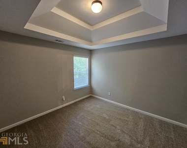 99 Matador Way - Photo Thumbnail 11