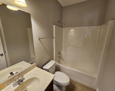 99 Matador Way - Photo Thumbnail 6