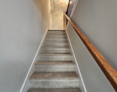 99 Matador Way - Photo Thumbnail 9