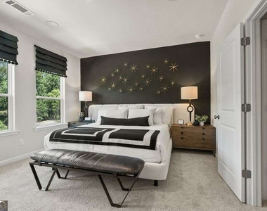 100 Holt Lane - Photo Thumbnail 20
