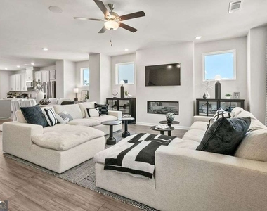 100 Holt Lane - Photo Thumbnail 15