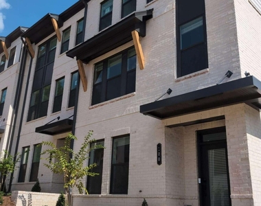 100 Holt Lane - Photo Thumbnail 30