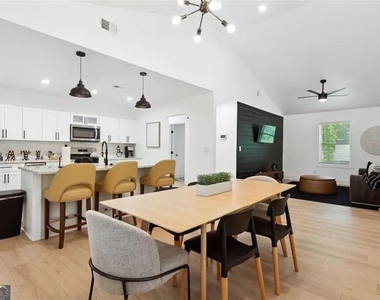 725 Alta Place Nw - Photo Thumbnail 9