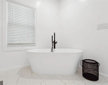 725 Alta Place Nw - Photo Thumbnail 14