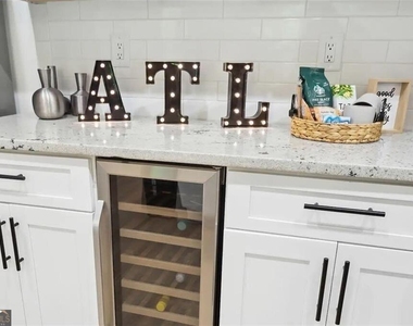 725 Alta Place Nw - Photo Thumbnail 7