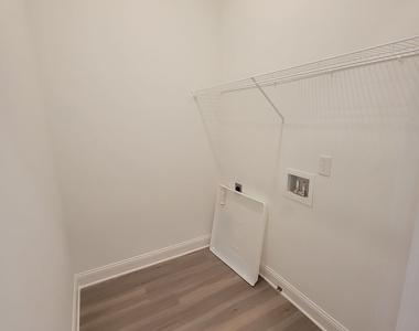 111 Pearl Street - Photo Thumbnail 19