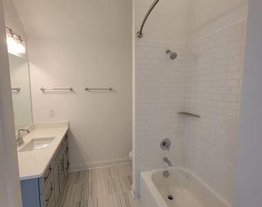 111 Pearl Street - Photo Thumbnail 40