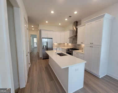 111 Pearl Street - Photo Thumbnail 10