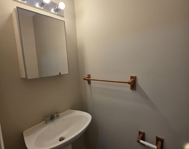 300 Handley Ct A - Photo Thumbnail 9