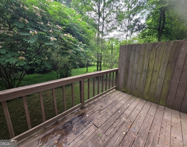 300 Handley Ct A - Photo Thumbnail 8