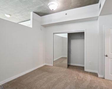 3324 Peachtree Road Ne - Photo Thumbnail 15