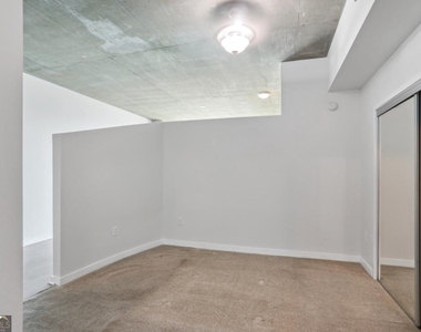 3324 Peachtree Road Ne - Photo Thumbnail 16