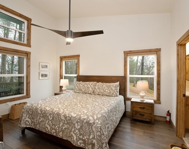 642 Crabapple Drive - Photo Thumbnail 6