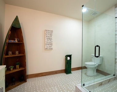 642 Crabapple Drive - Photo Thumbnail 8