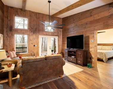 642 Crabapple Drive - Photo Thumbnail 2