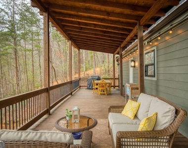 642 Crabapple Drive - Photo Thumbnail 11