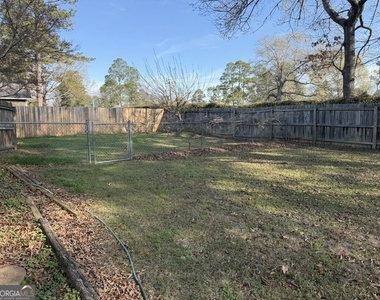 206 Ridge Circle - Photo Thumbnail 24