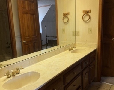 206 Ridge Circle - Photo Thumbnail 15