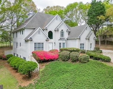 9345 Riverclub Parkway - Photo Thumbnail 1