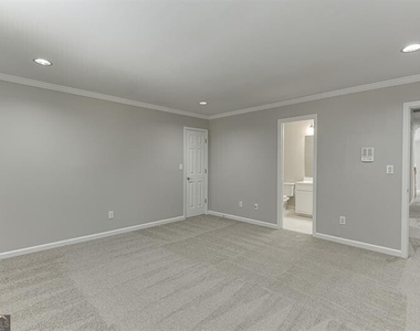 9345 Riverclub Parkway - Photo Thumbnail 32