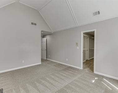 9345 Riverclub Parkway - Photo Thumbnail 37