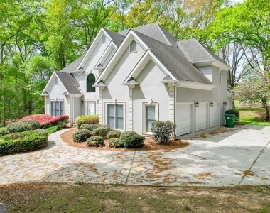 9345 Riverclub Parkway - Photo Thumbnail 3