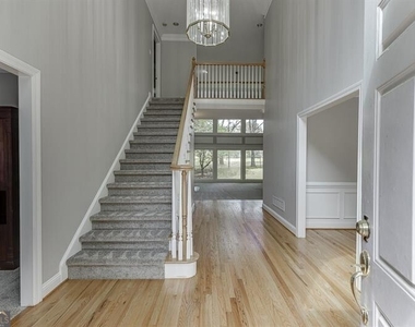 9345 Riverclub Parkway - Photo Thumbnail 4
