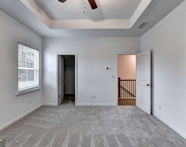 477 Danville Avenue - Photo Thumbnail 32
