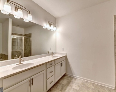 477 Danville Avenue - Photo Thumbnail 34