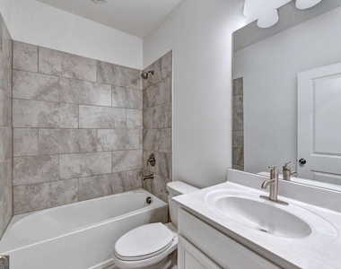 477 Danville Avenue - Photo Thumbnail 40