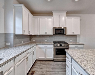 477 Danville Avenue - Photo Thumbnail 23