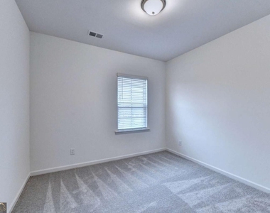 477 Danville Avenue - Photo Thumbnail 41
