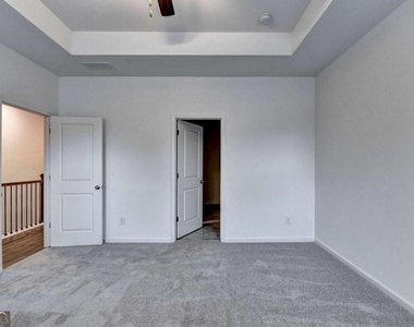 477 Danville Avenue - Photo Thumbnail 33