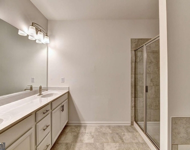 477 Danville Avenue - Photo Thumbnail 35