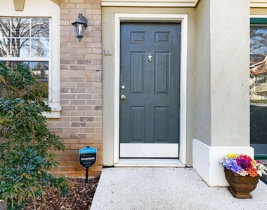 6900 Roswell Road - Photo Thumbnail 3