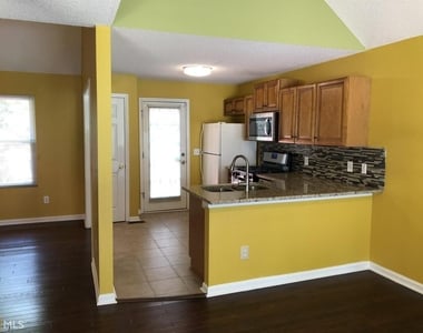 5955 Graywood Circle - Photo Thumbnail 8