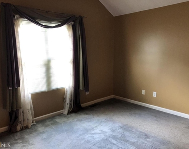 5955 Graywood Circle - Photo Thumbnail 23