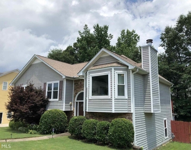 5955 Graywood Circle - Photo Thumbnail 2