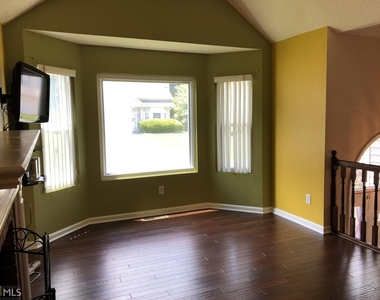 5955 Graywood Circle - Photo Thumbnail 6